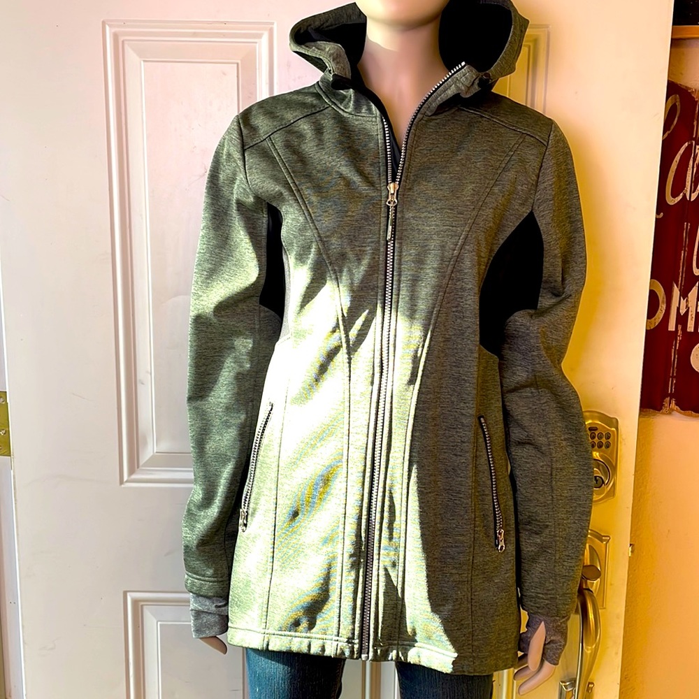 Mondetta jacket with hood
